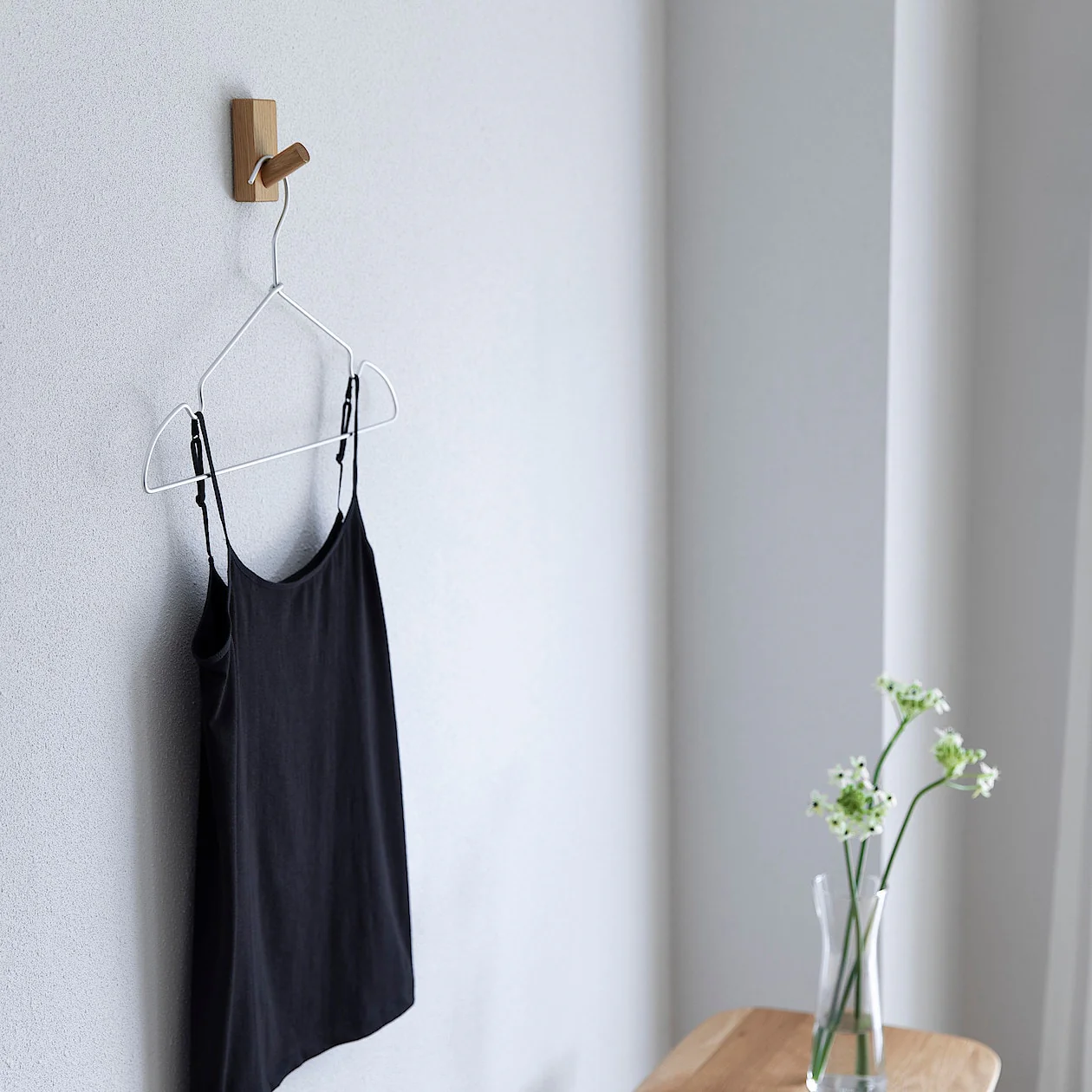 Aluminium Clothes Hanger with Notches - 42cm (3 Pack) - Image 8