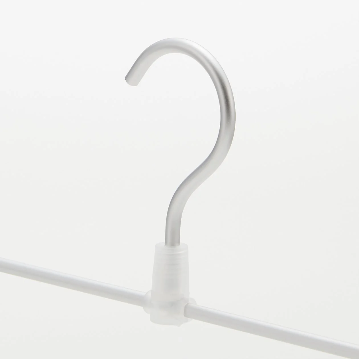 Aluminium Hanger for Pants & Skirts - 1 Tier - Image 4