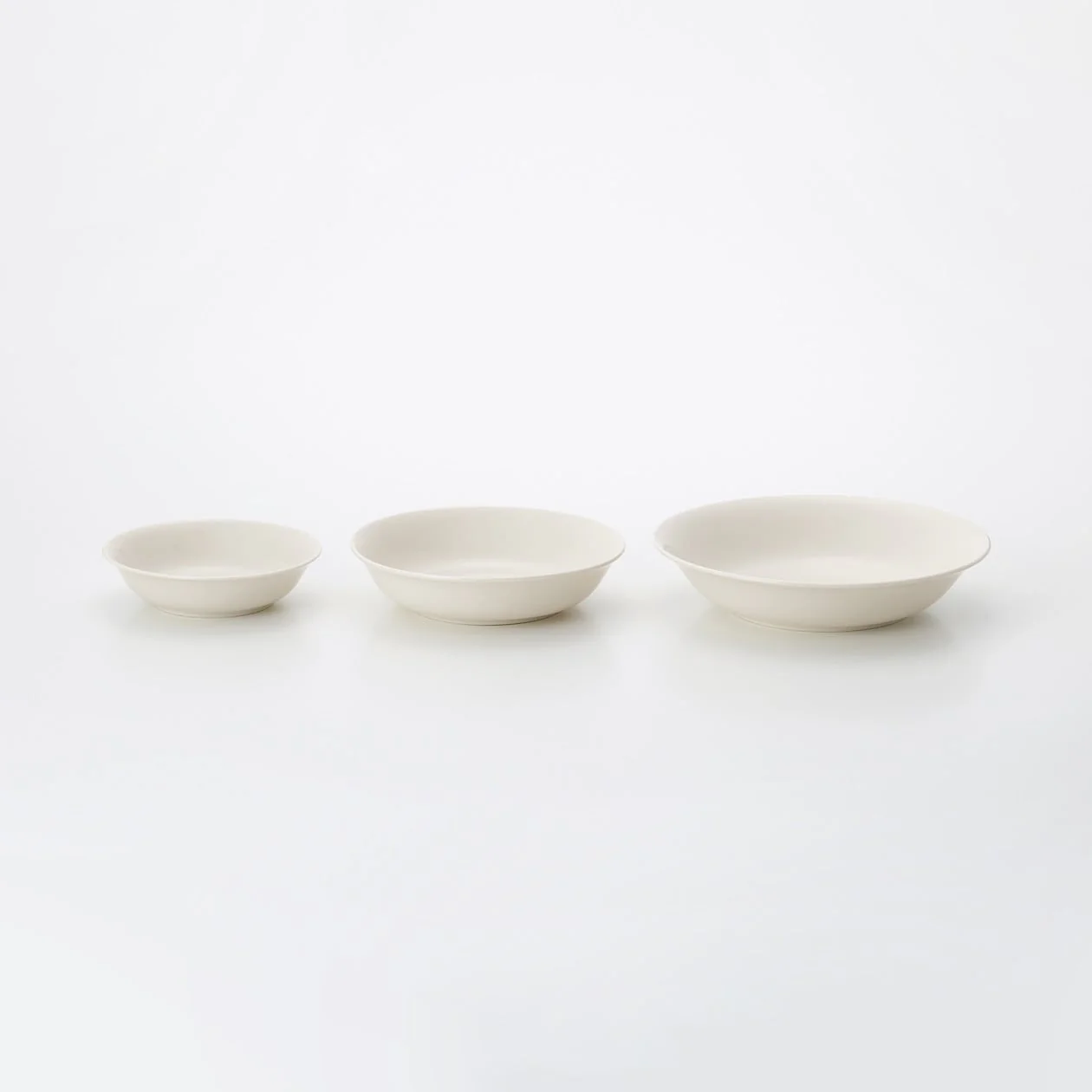 Beige Porcelain Deep Dish - Image 18