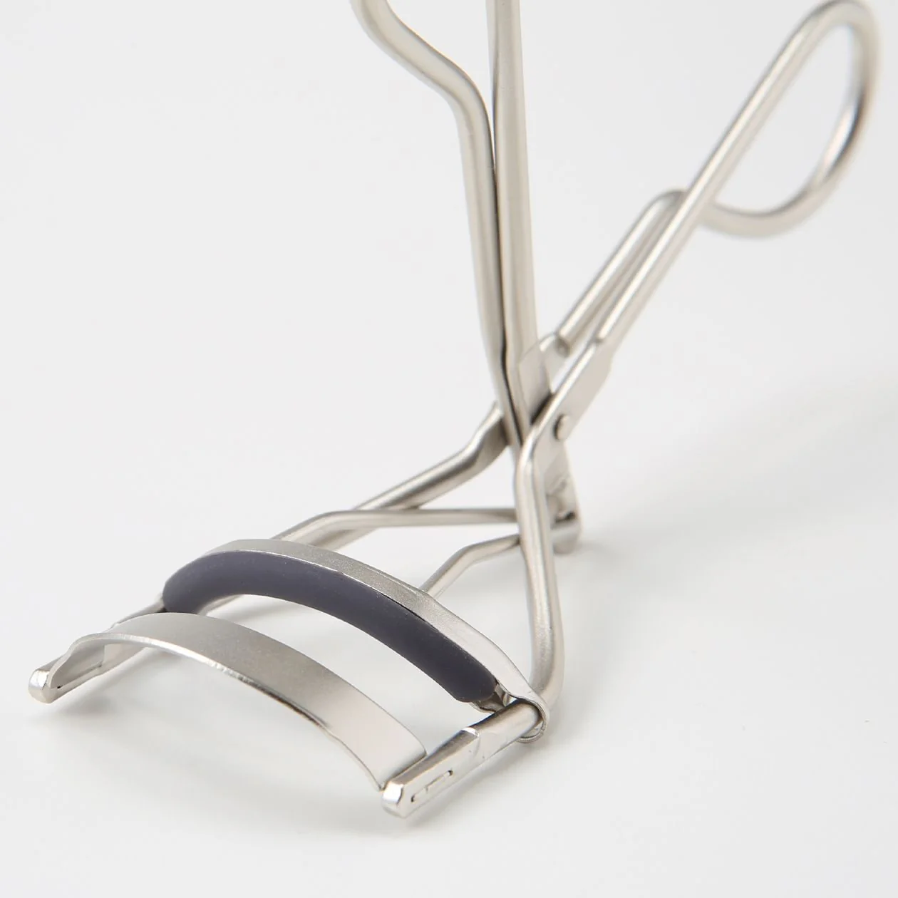 Eyelash Curler - Image 4
