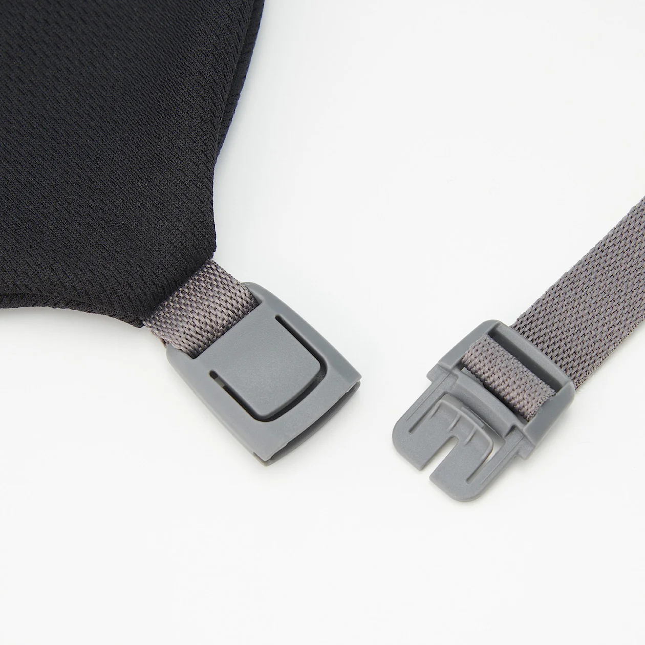 Fitted Neck Cushion - Image 12