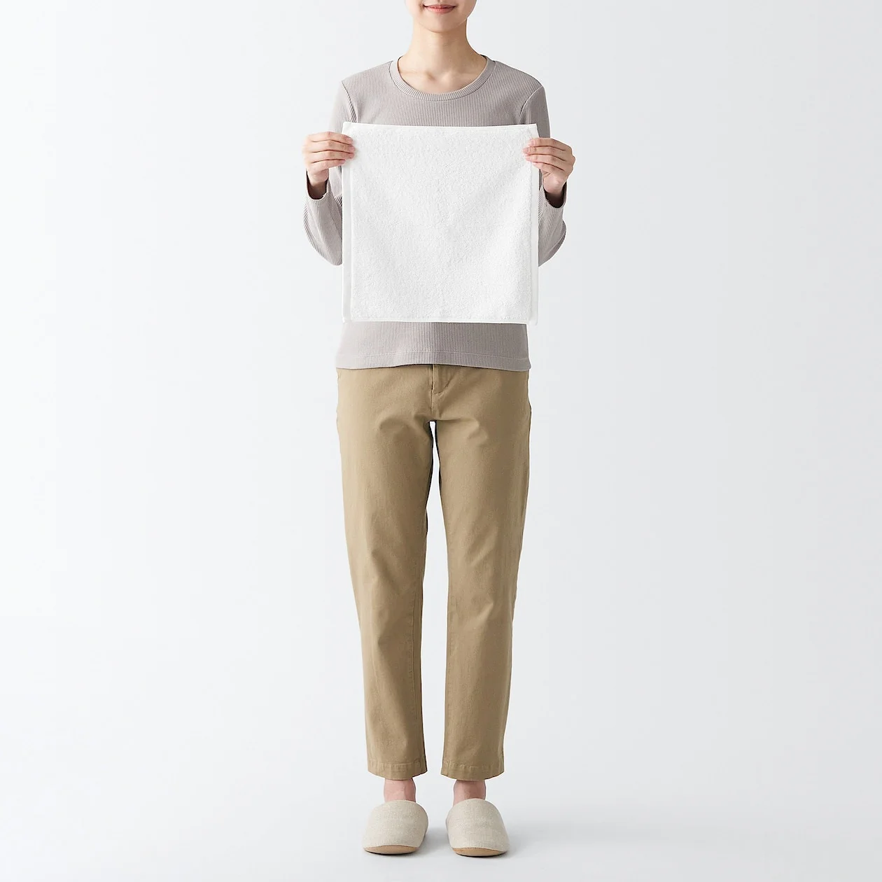 Fluffy Pile Hand Towel with Loop - Image 6