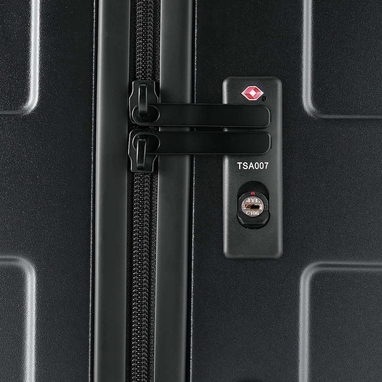 Hard Shell Suitcase - 105L (77cm) - Image 32