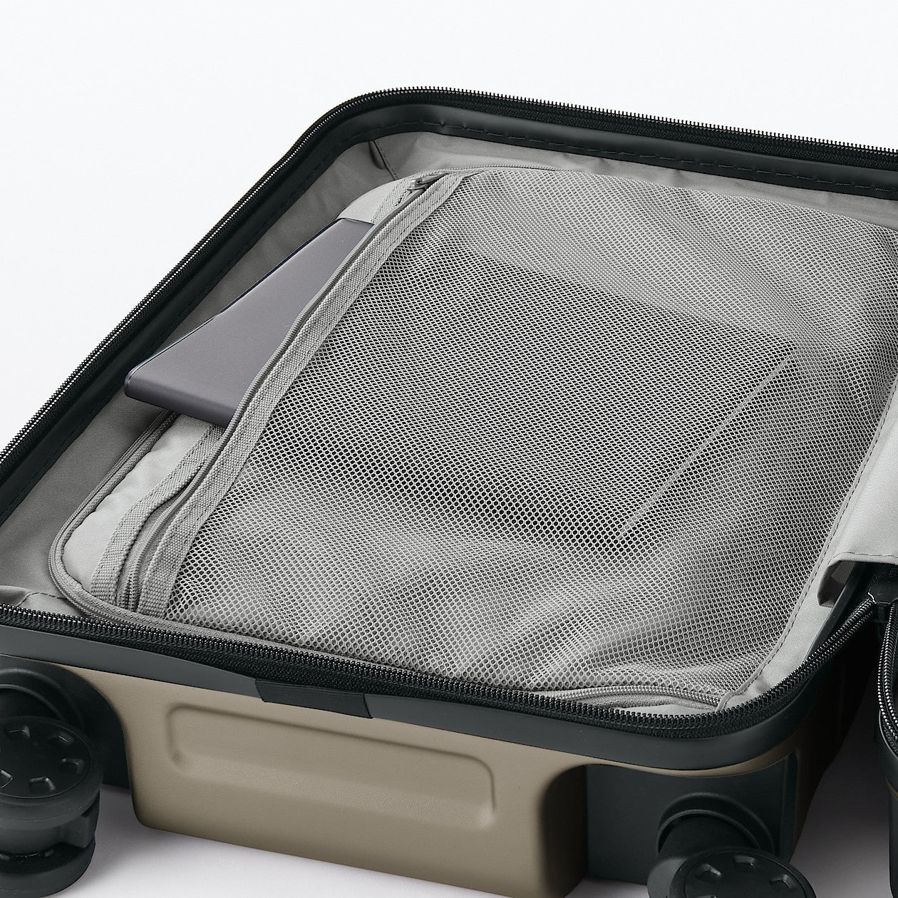 Hard Shell Suitcase - 20L (47cm) - Beige - Image 7