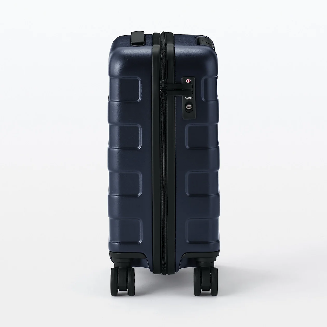 Hard Shell Suitcase - 20L (47cm) - Image 38