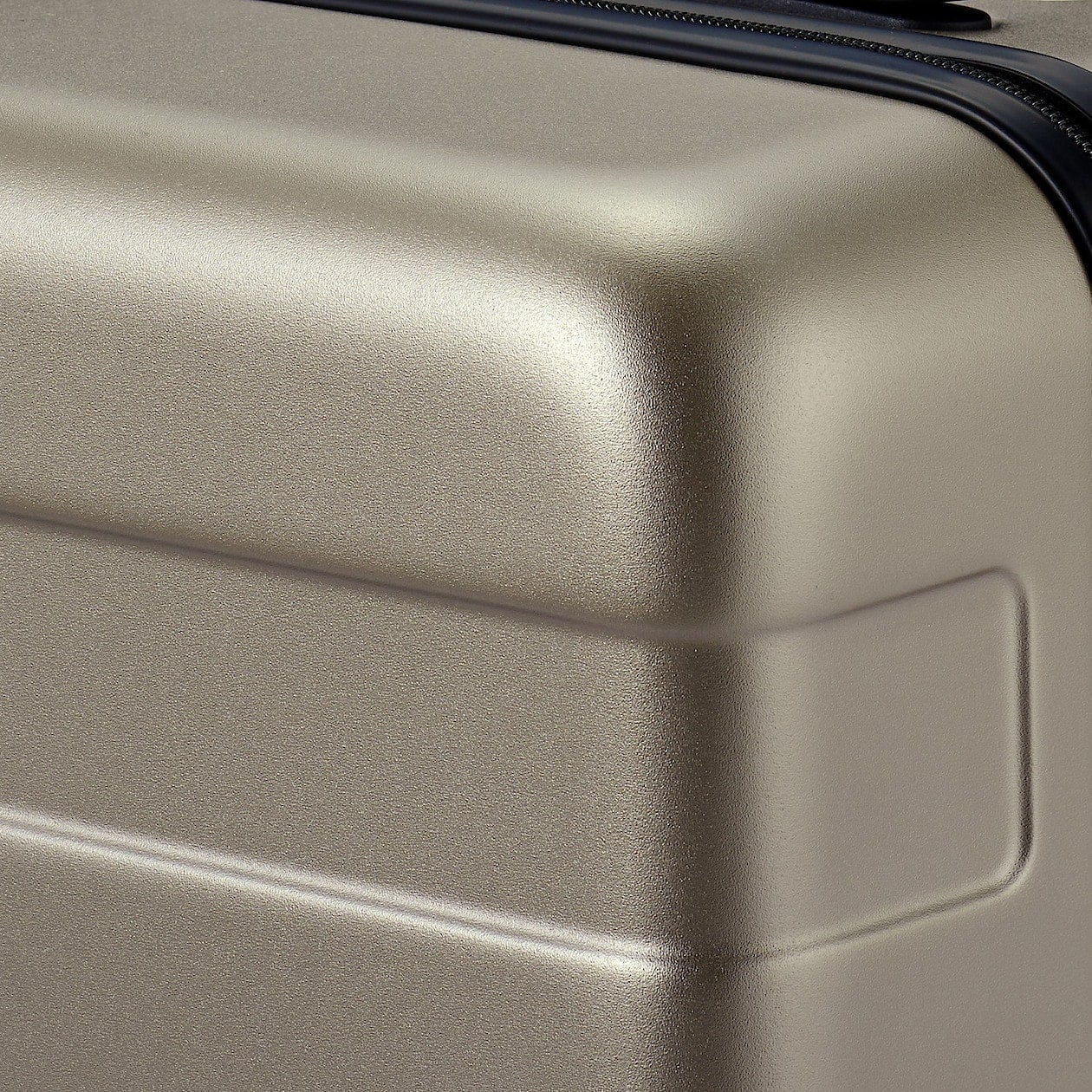 Hard Shell Suitcase - 36L (54cm) - Image 72