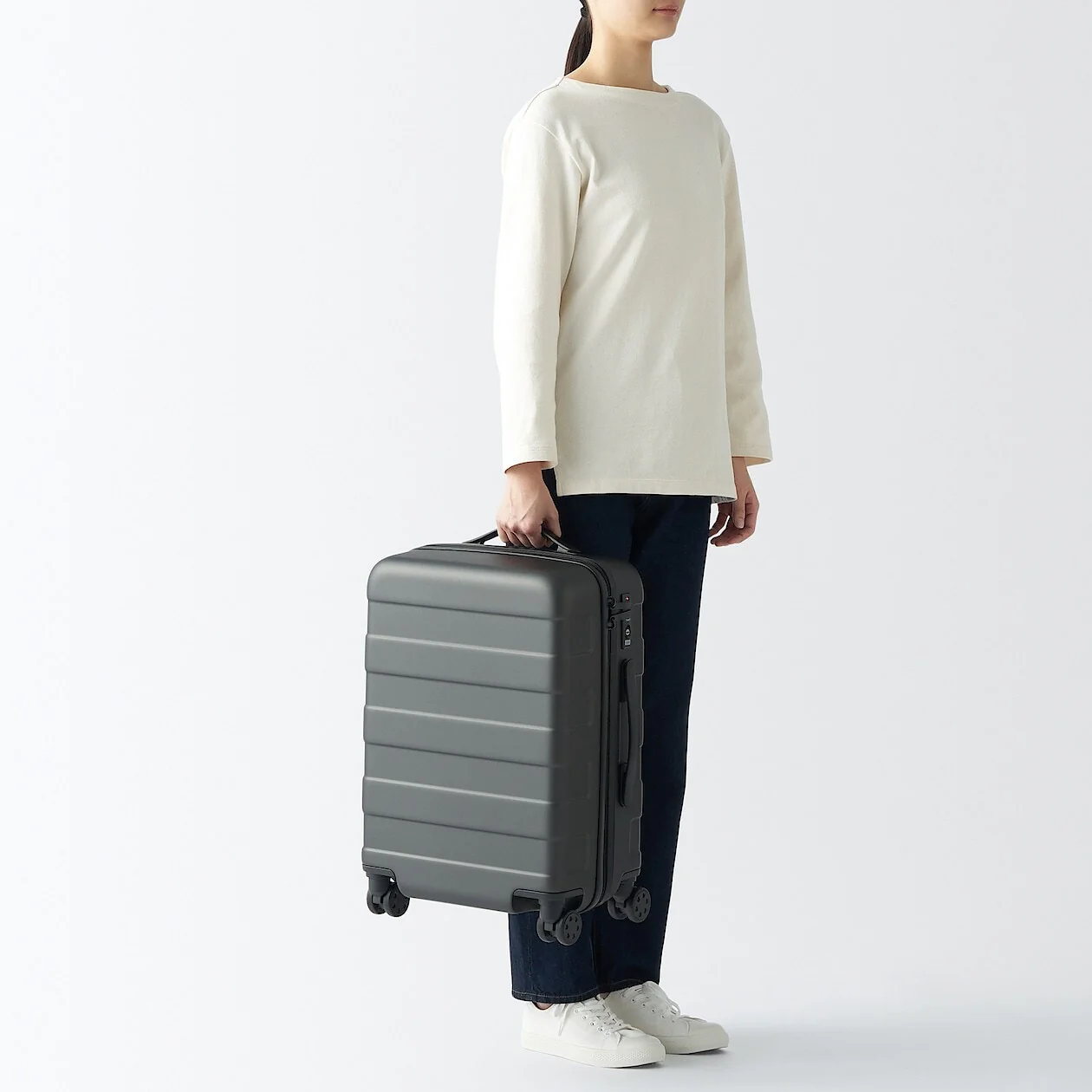 Hard Shell Suitcase - 36L (54cm) - Image 95