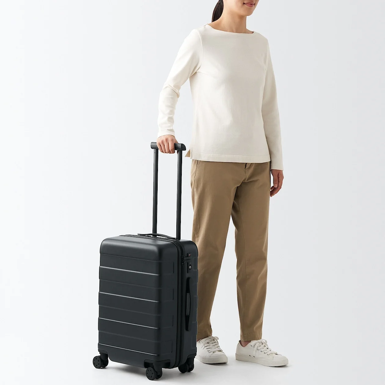 Hard Shell Suitcase - 36L (54cm) - Image 97
