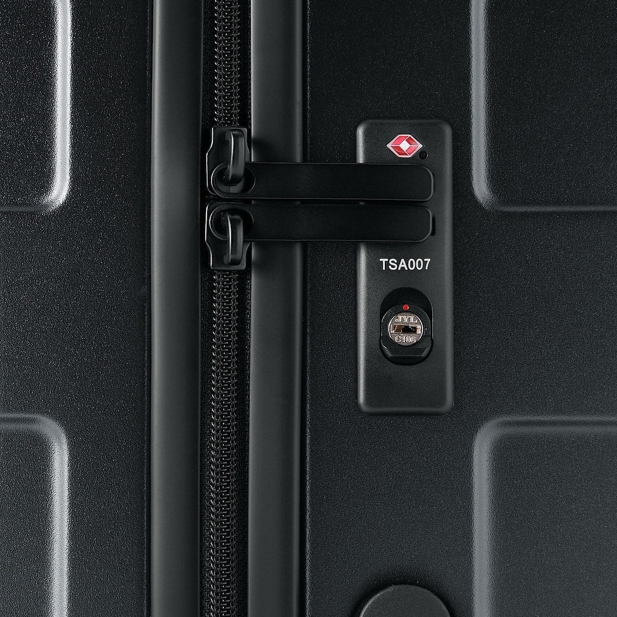 Hard Shell Suitcase - 75L (71.5cm) - Black - Image 9