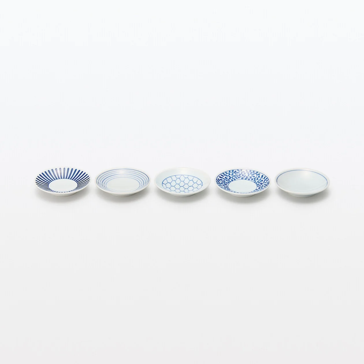 Hasami Small Plate - Horizontal Stripes - Image 7