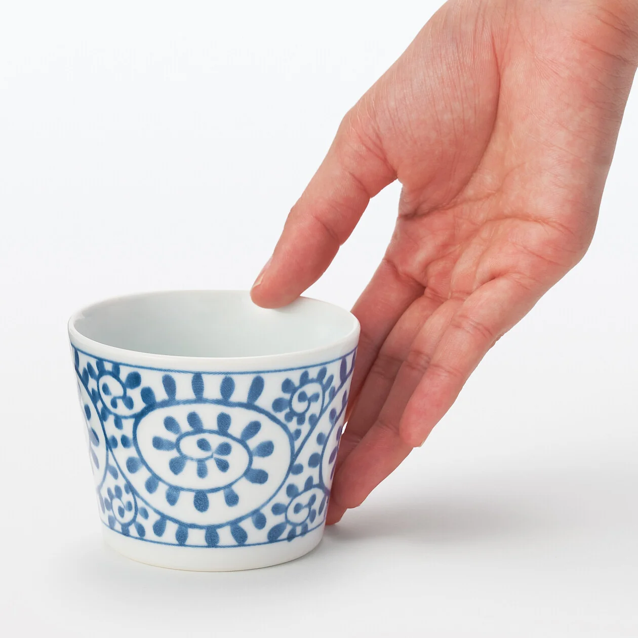 Hasami Ware Noodle Soup Cup - Arabesque - Image 6