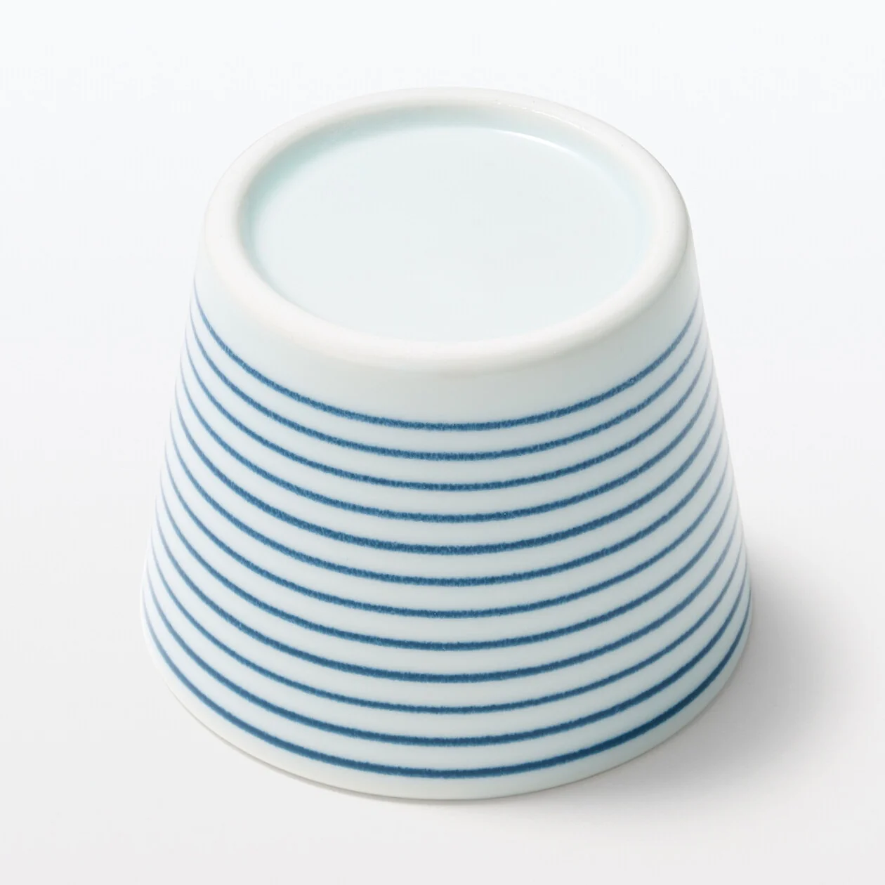 Hasami Ware Noodle Soup Cup - Horizontal Stripes - Image 4