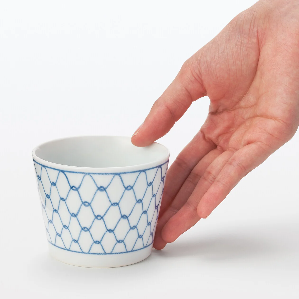 Hasami Ware Noodle Soup Cup - Mesh - Image 6
