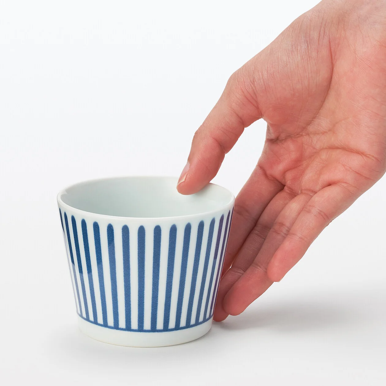 Hasami Ware Noodle Soup Cup - Stripes - Image 6