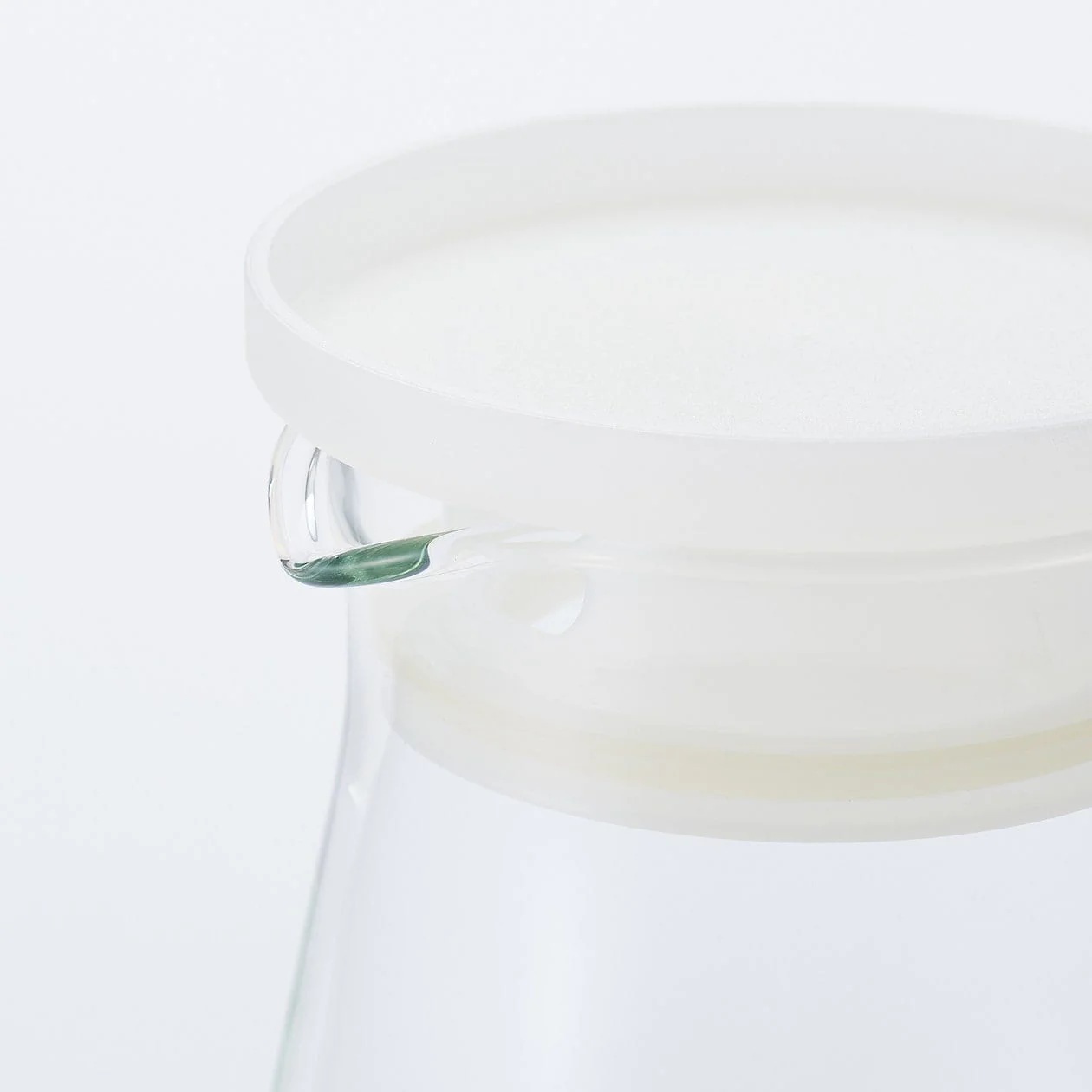 Heat Proof Glass Pitcher 1L - Image 3