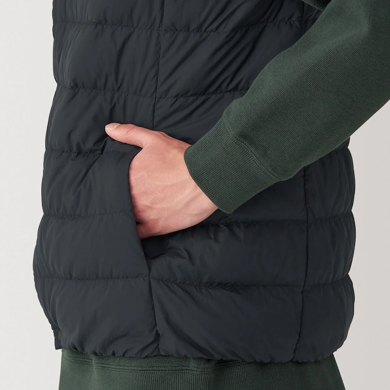 Lightweight Pocketable Down Vest - Image 6
