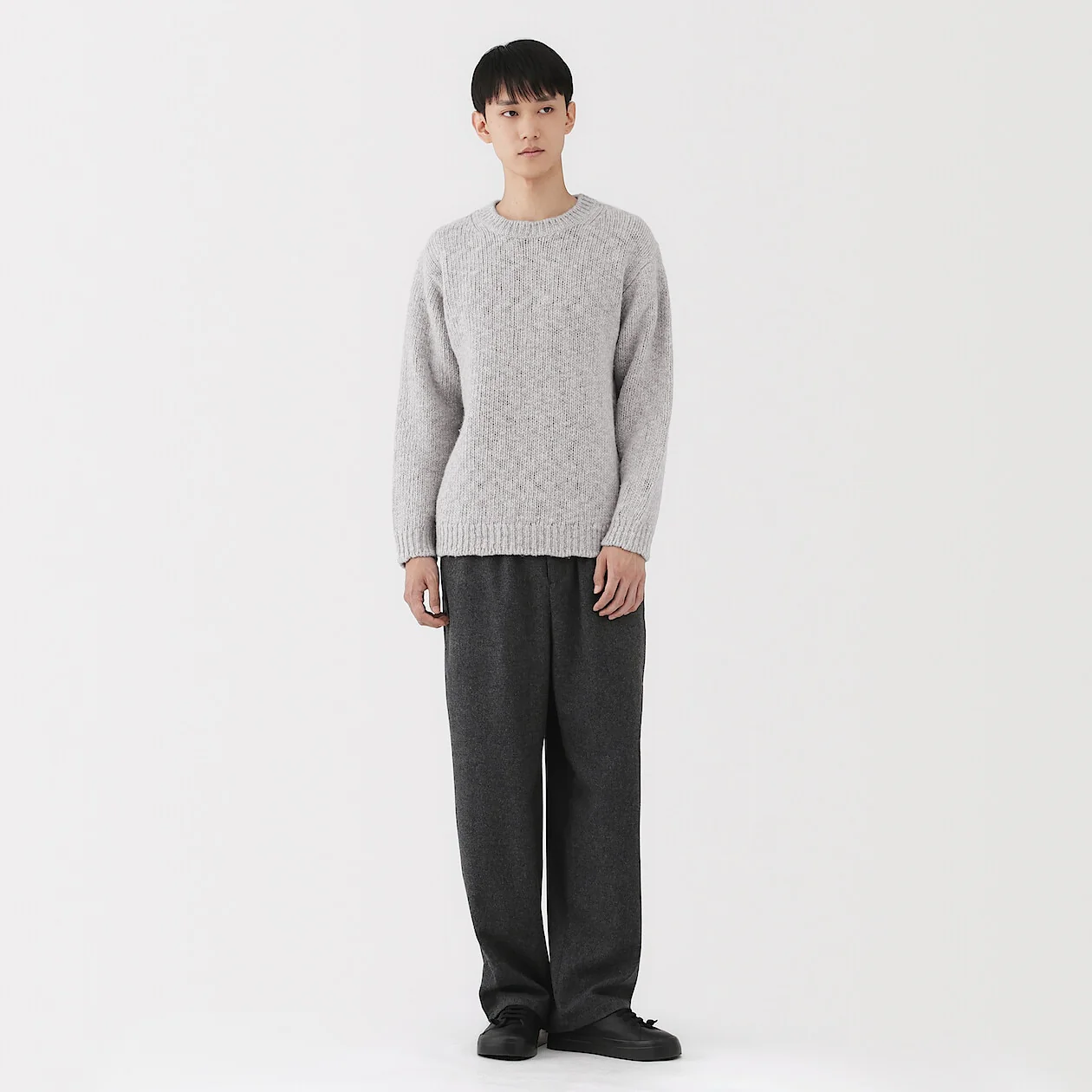 Merino Wool Low-Gauge Crewneck Sweater - Image 8