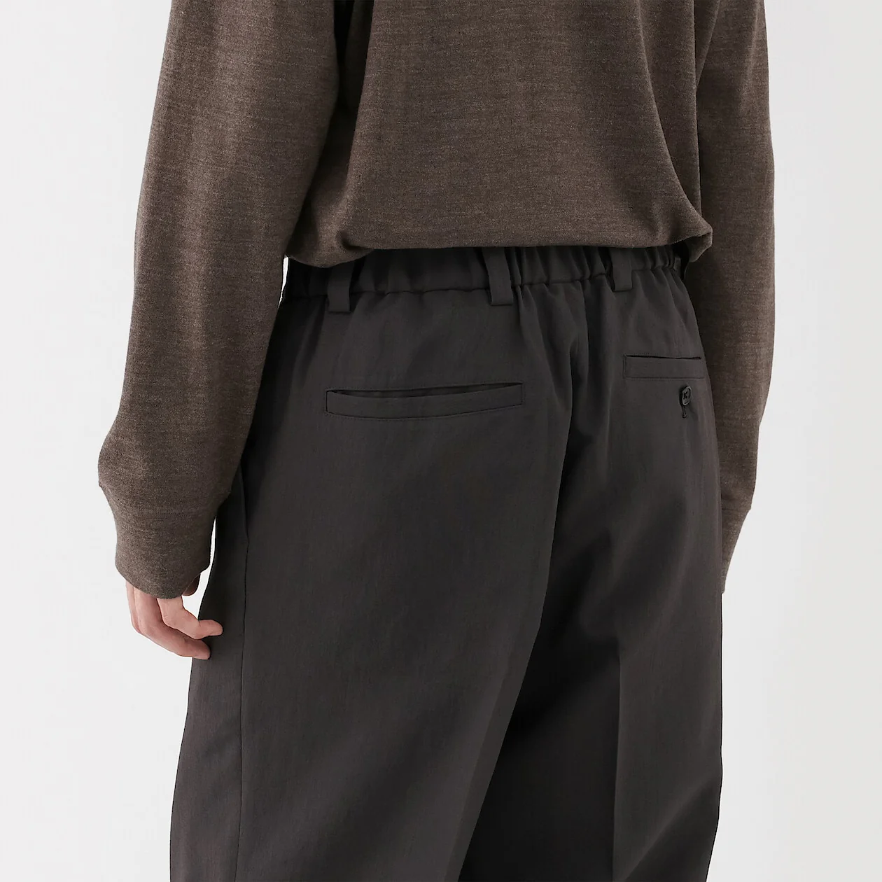 Tucked Wide Pants - Image 11