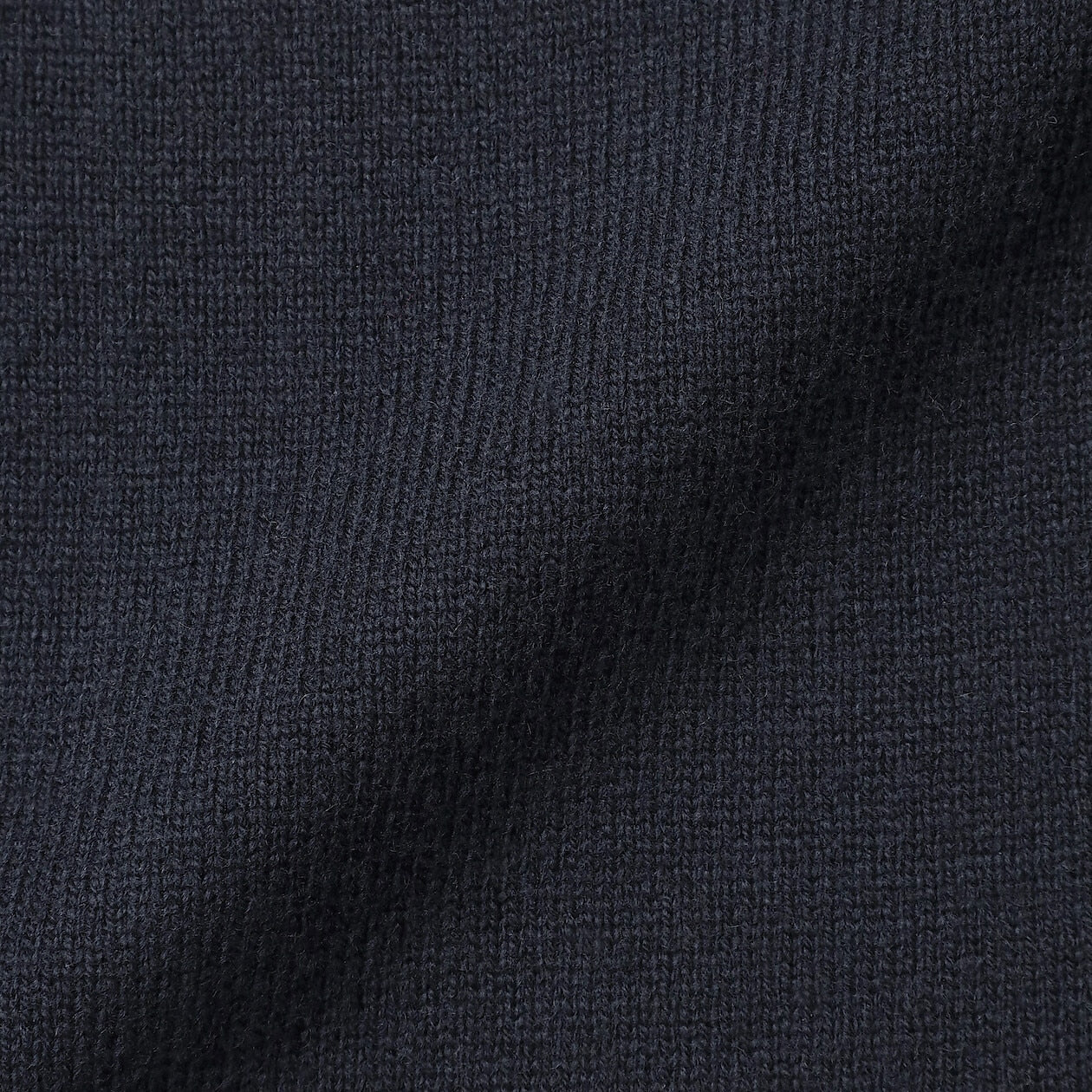 Washable Wool Mid Gauge V-Neck Cardigan - Image 5