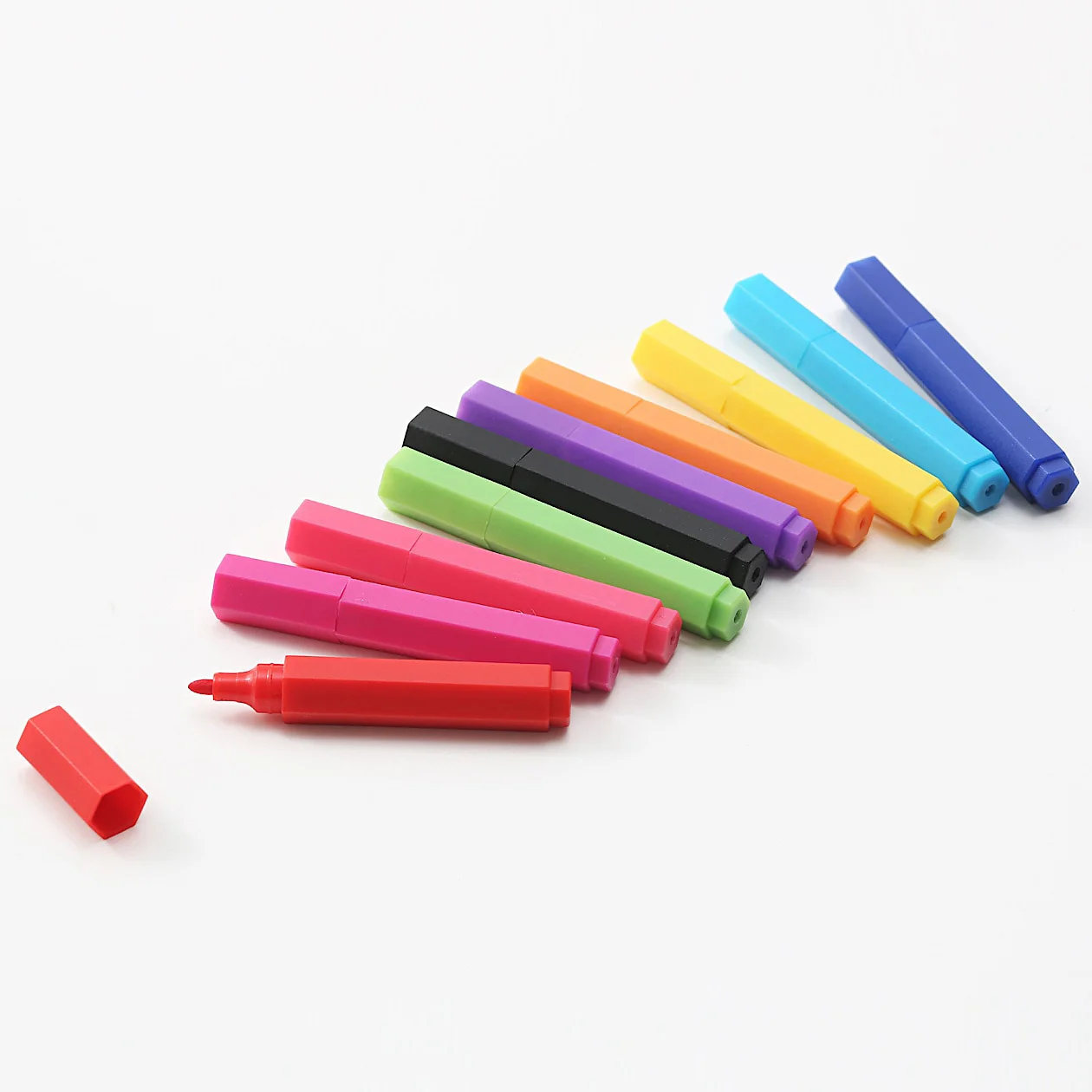 Mini Colour Marker Set with Case (10 Colours) - Image 3