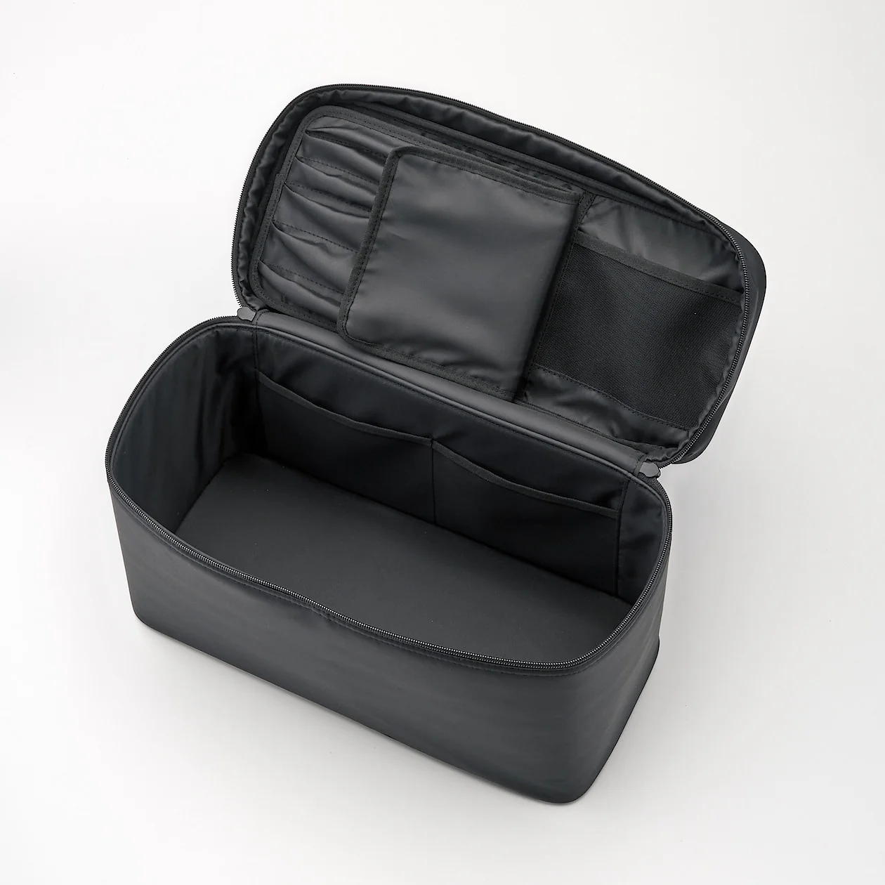 Nylon Makeup Box - Image 16
