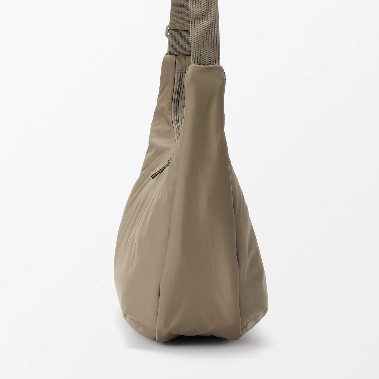2-Way Water Repellent Padded One Shoulder Bag - Image 16