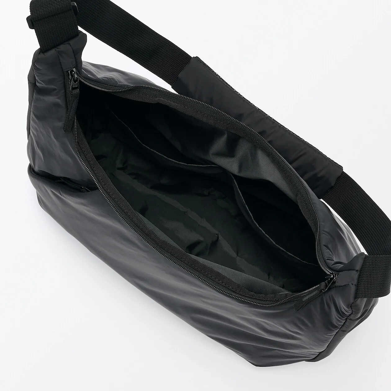 2-Way Water Repellent Padded One Shoulder Bag - Image 4