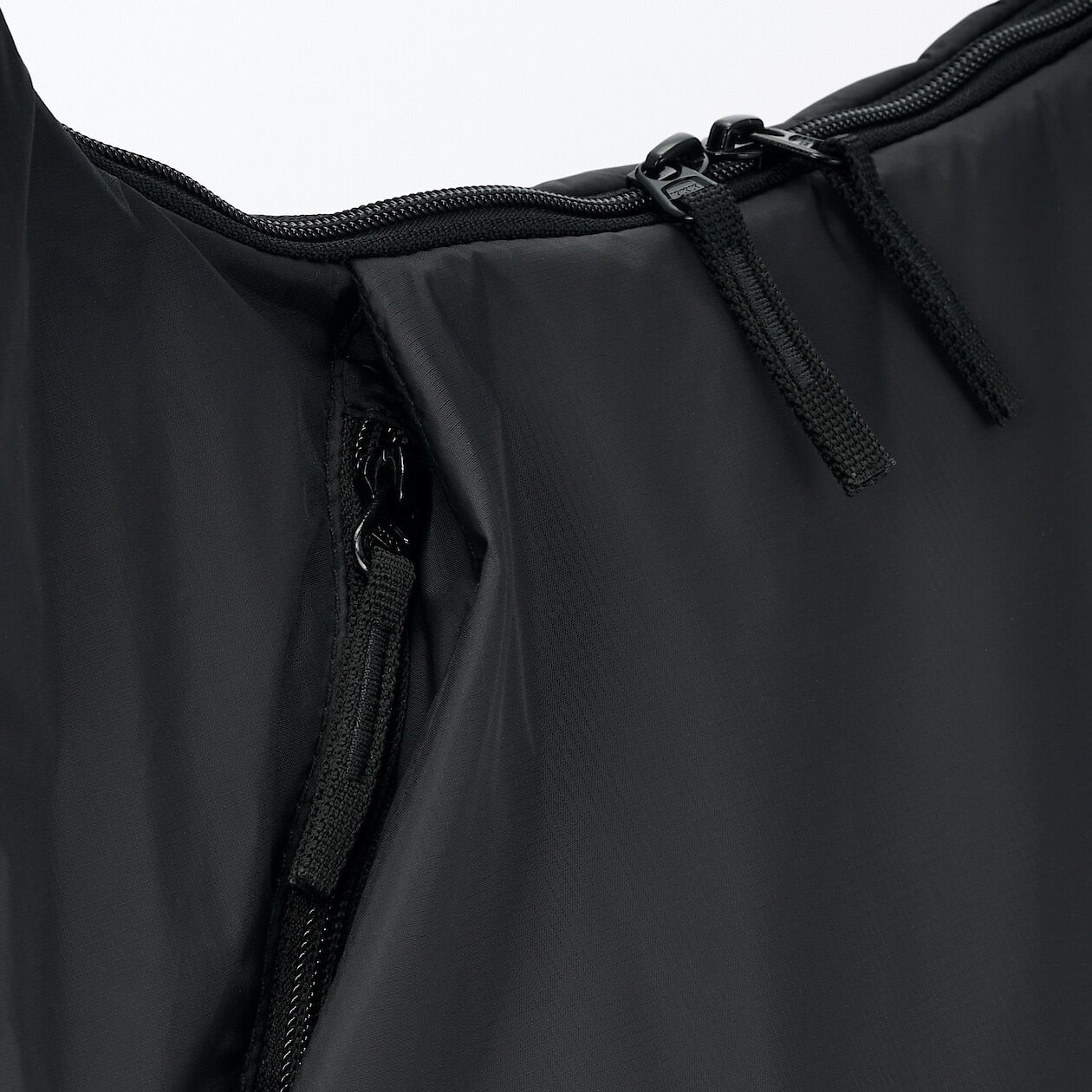 2-Way Water Repellent Padded One Shoulder Bag - Image 8