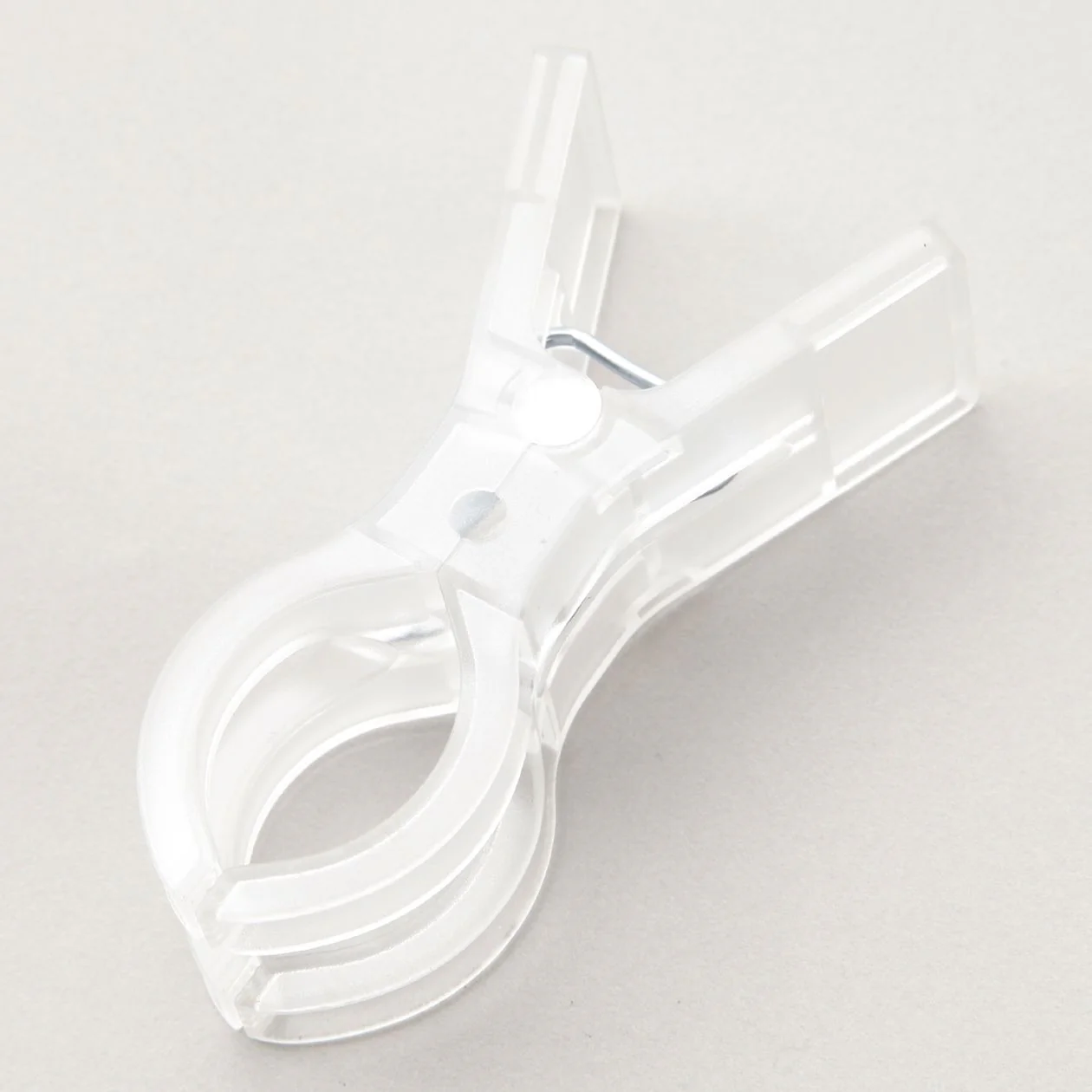 Polycarbonate Clothing Pegs (4 Pcs)