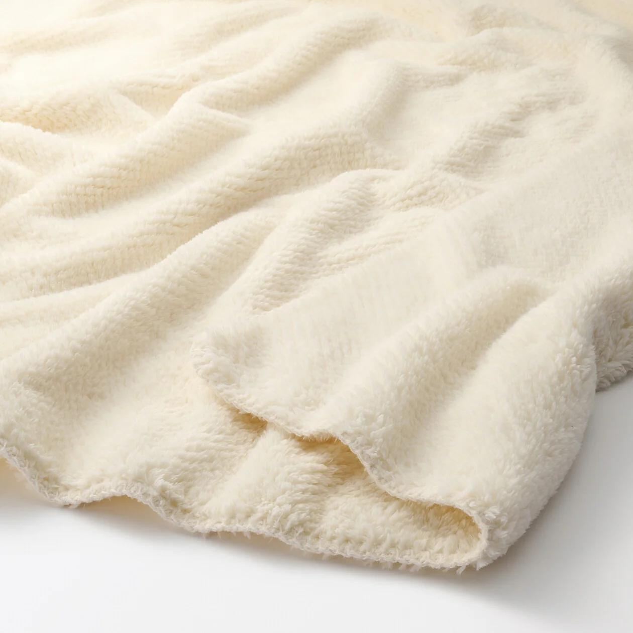 Recycled Warm Fibre Thin Blanket - Image 8