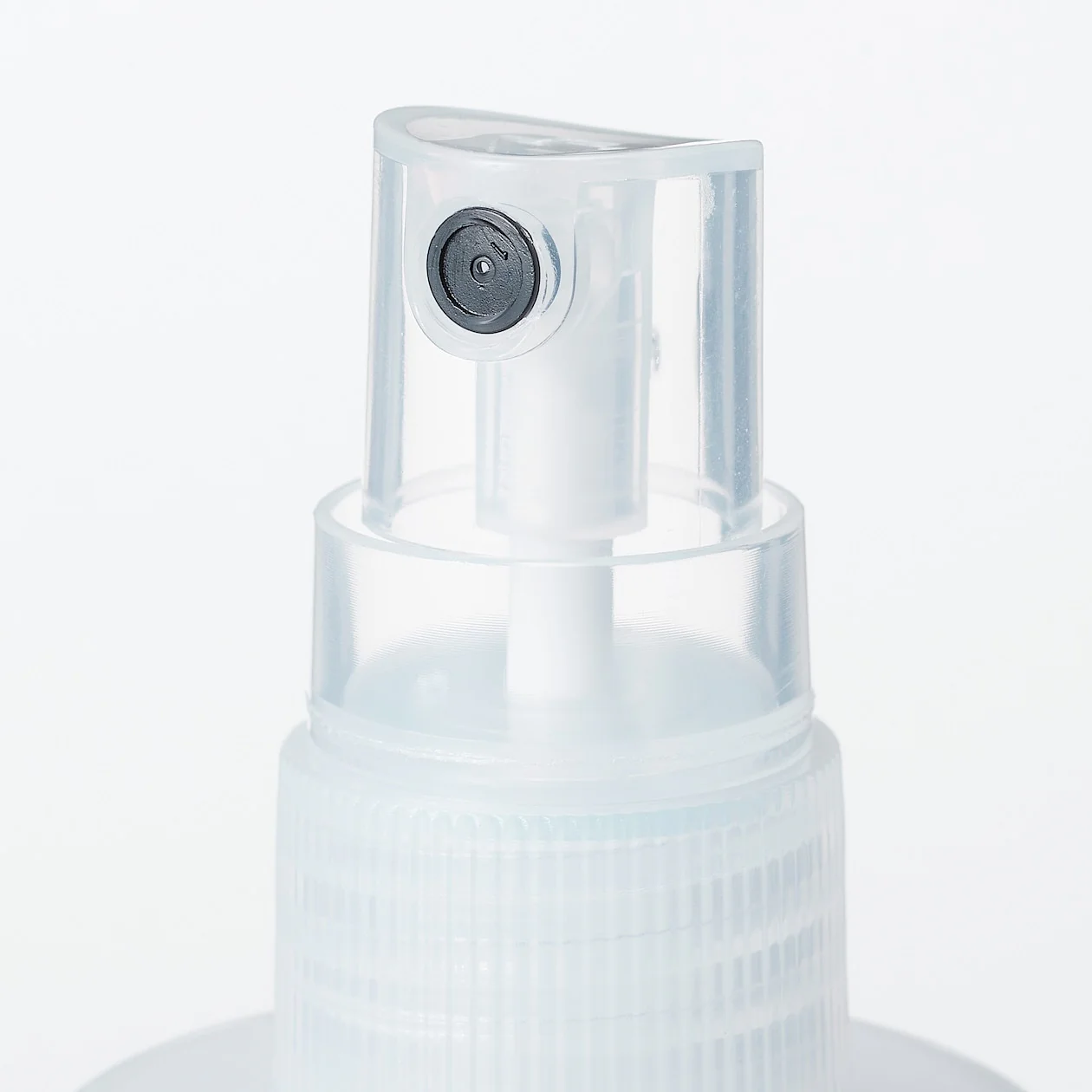 Polyethylene Travel Spray Bottle (100ml) - Image 3