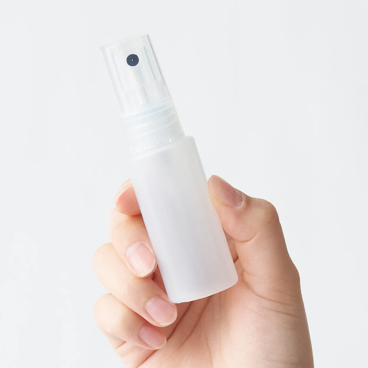 Polyethylene Travel Spray Bottle (30ml) - Image 4