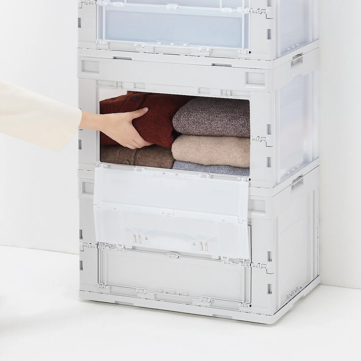 Polypropylene Folding Storage Container with Window - White Grey - 50L - Image 14