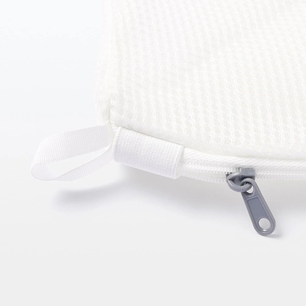 Reversible Cushioned Laundry Net Round - Image 3