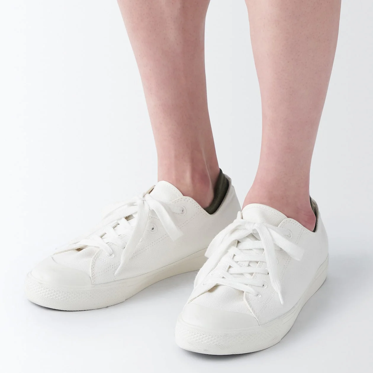 Right Angle Sneaker Socks With Grip Tab - Image 6