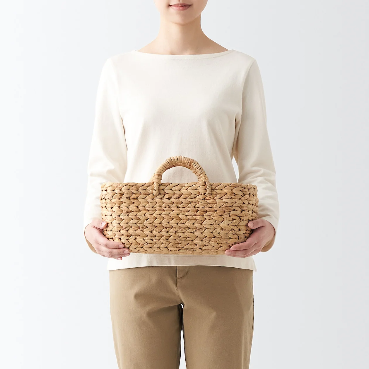 Water Hyacinth Basket with Handles - Image 7