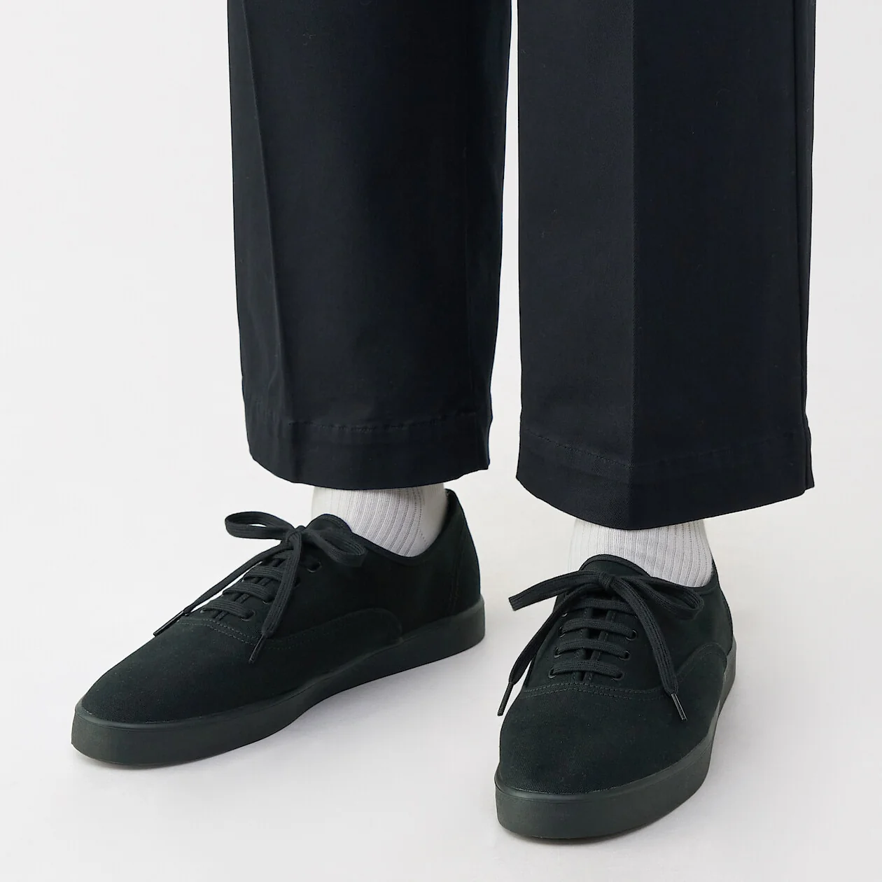 Water Repellent Canvas Sneakers - Image 30