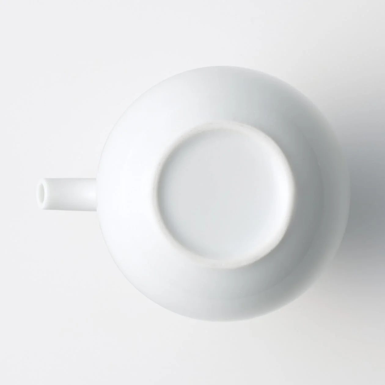White Porcelain Soy Sauce Pot - Image 4