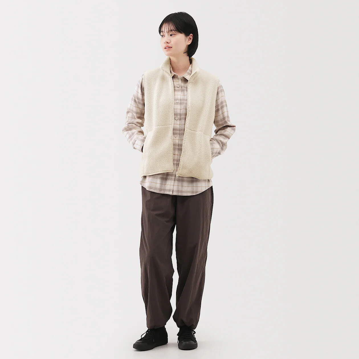 Boa Fleece Vest - Image 10