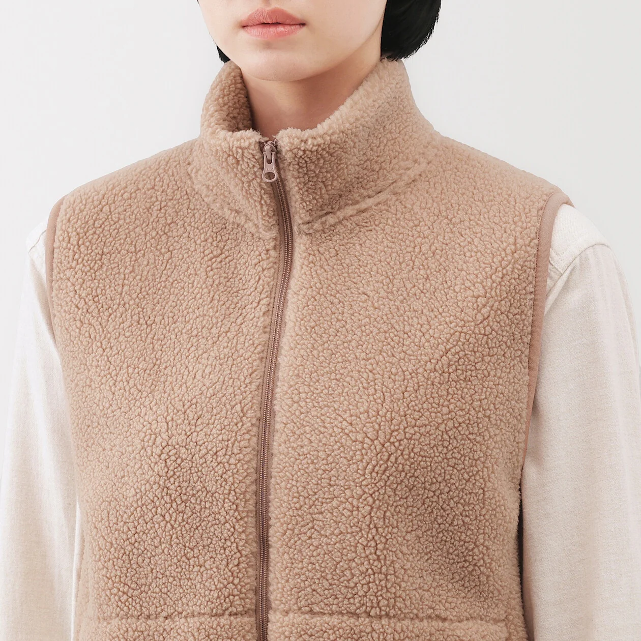 Boa Fleece Vest - Image 5