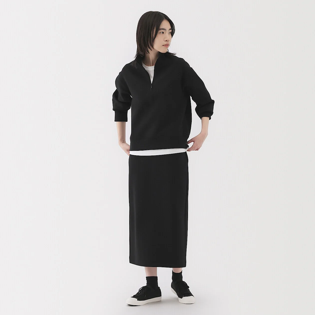 Double Knitted Straight Skirt - Image 12