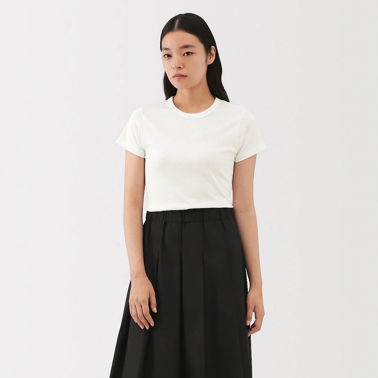 Linen Blend Short Sleeve T-Shirt - Image 13