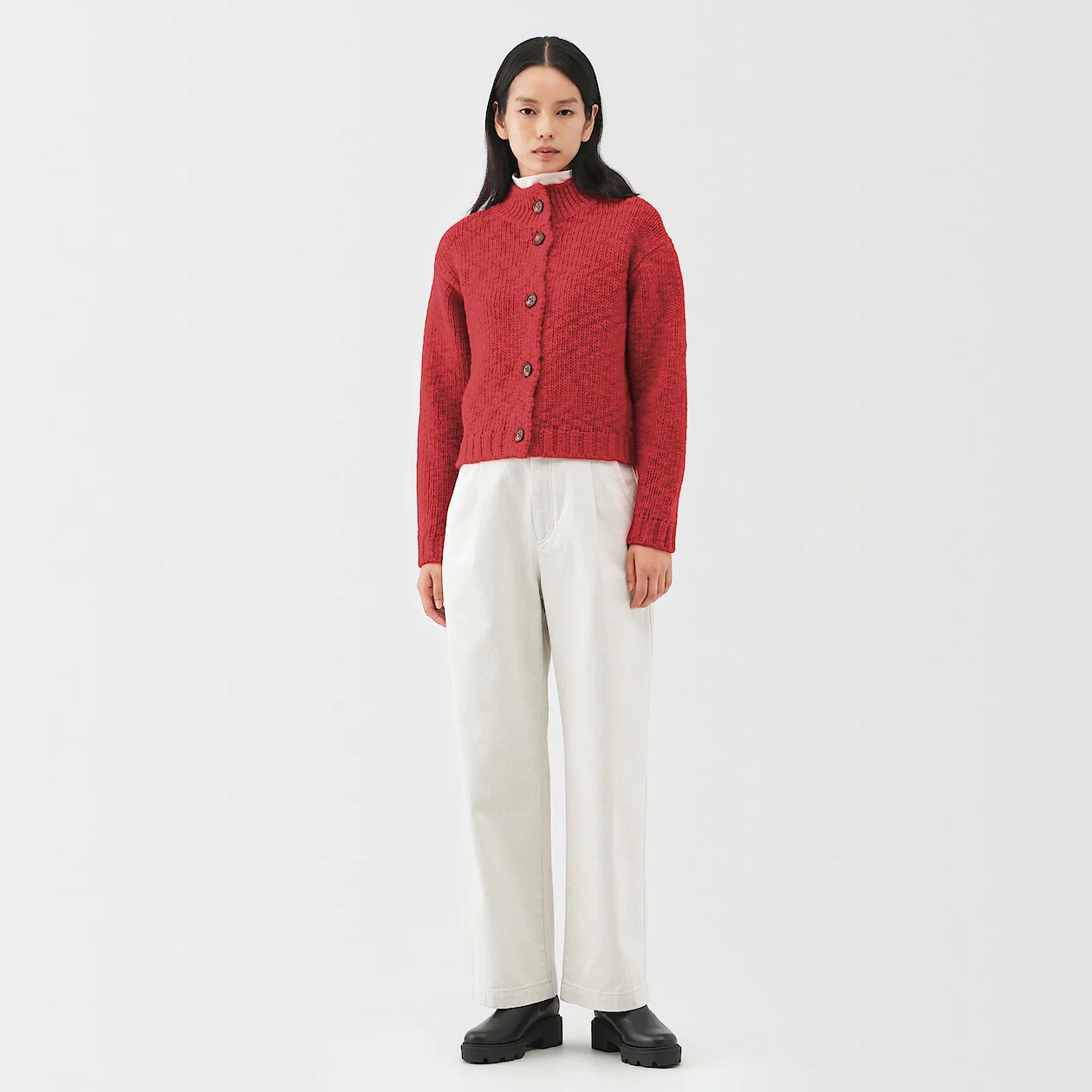 Merino Wool Low-Gauge Short Cardigan - Image 13