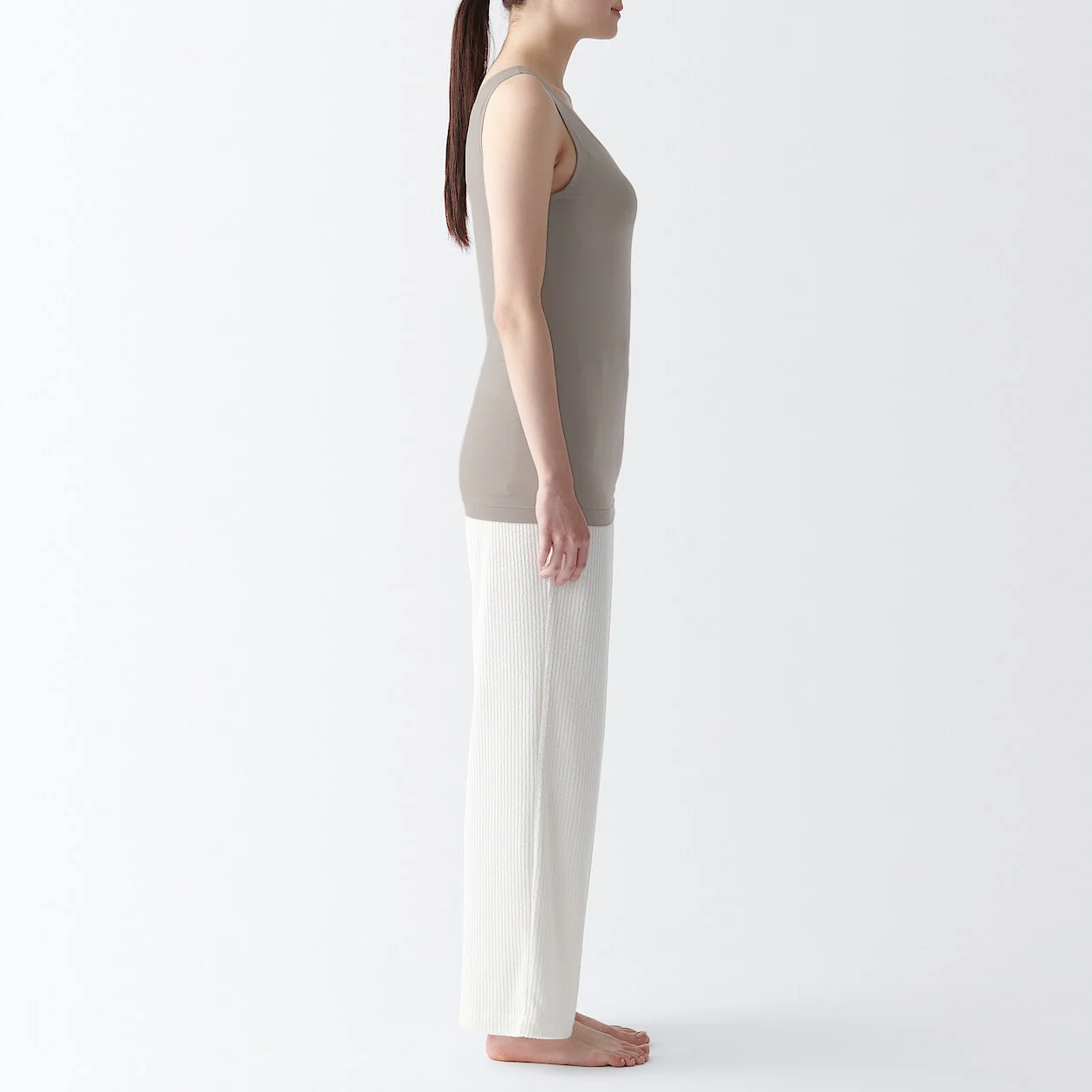 Smooth Bra Tank Top - Image 30