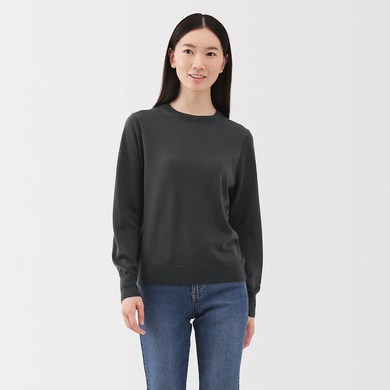 Washable Wool High-Gauge Crewneck Sweater - Image 8