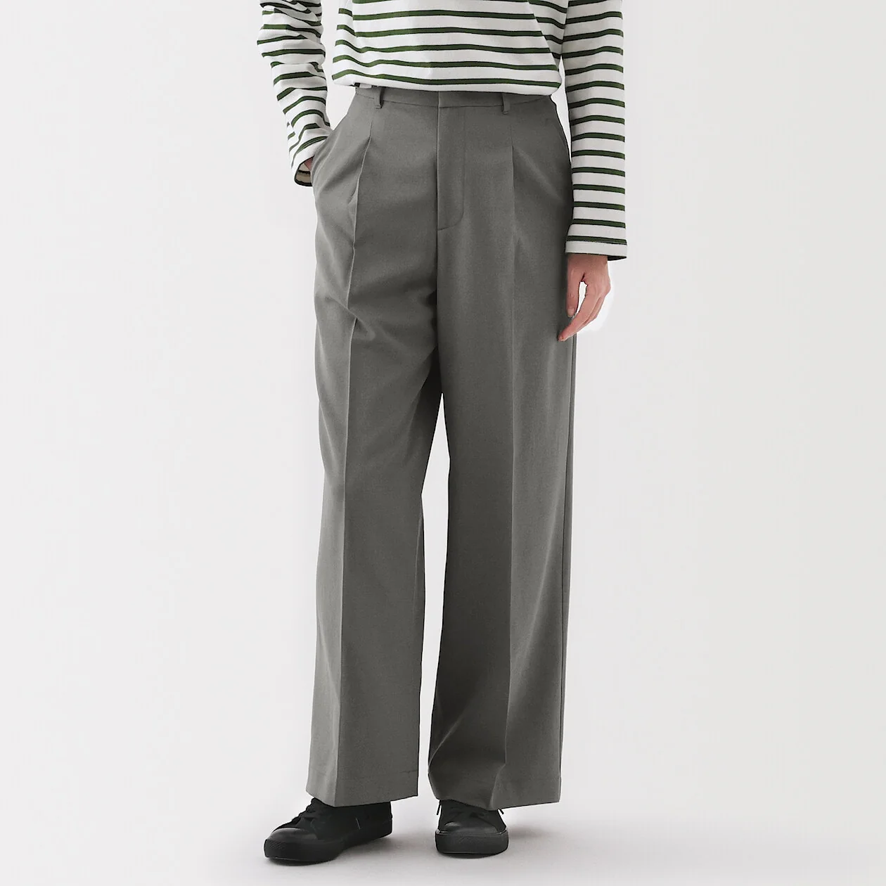Water Repellent Darted Straight Pants
